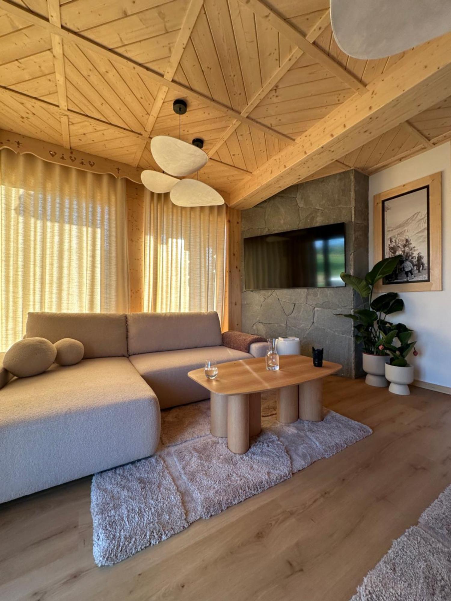 Lovelia Luxury *