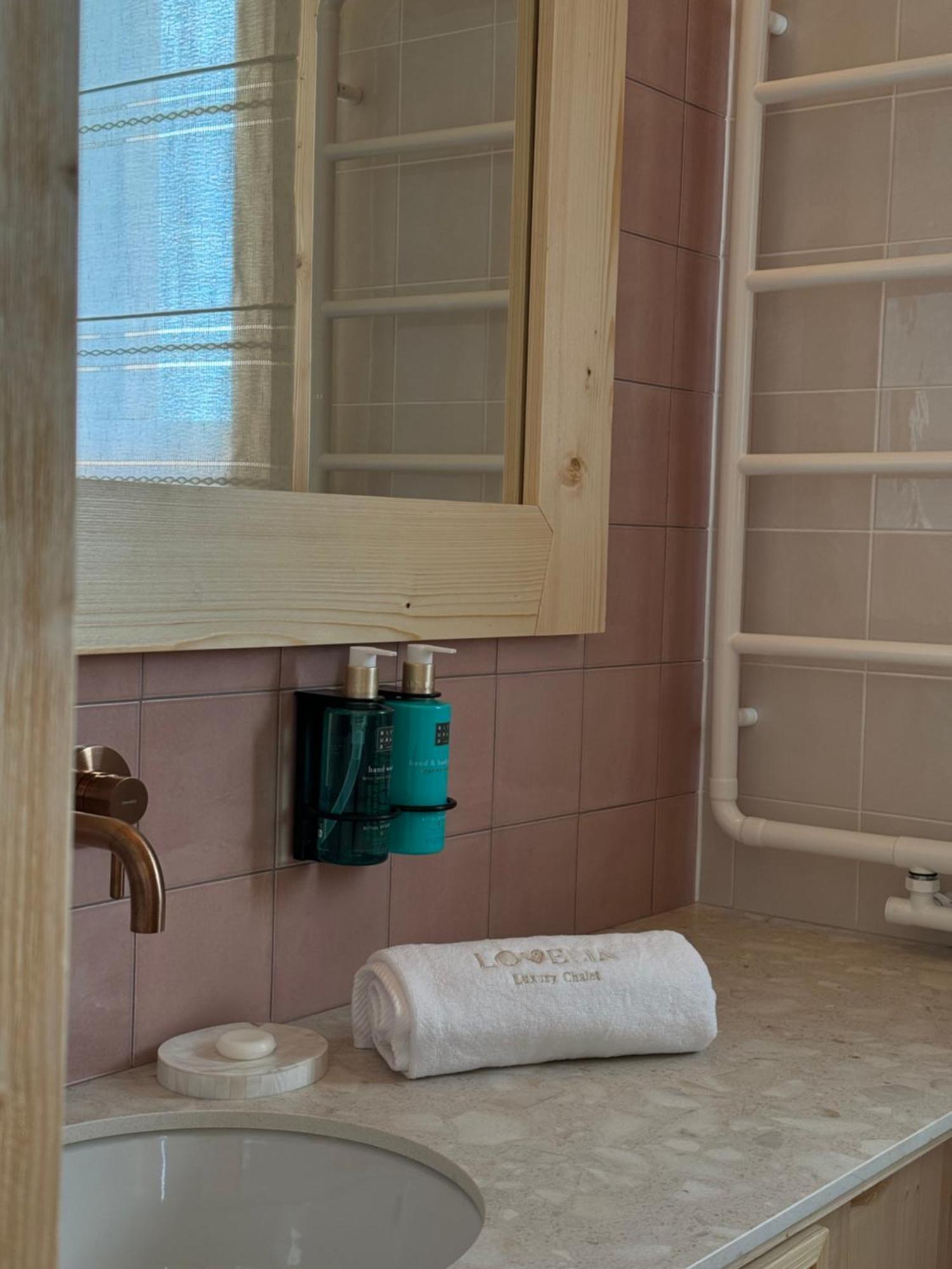 Vila Lovelia Luxury *