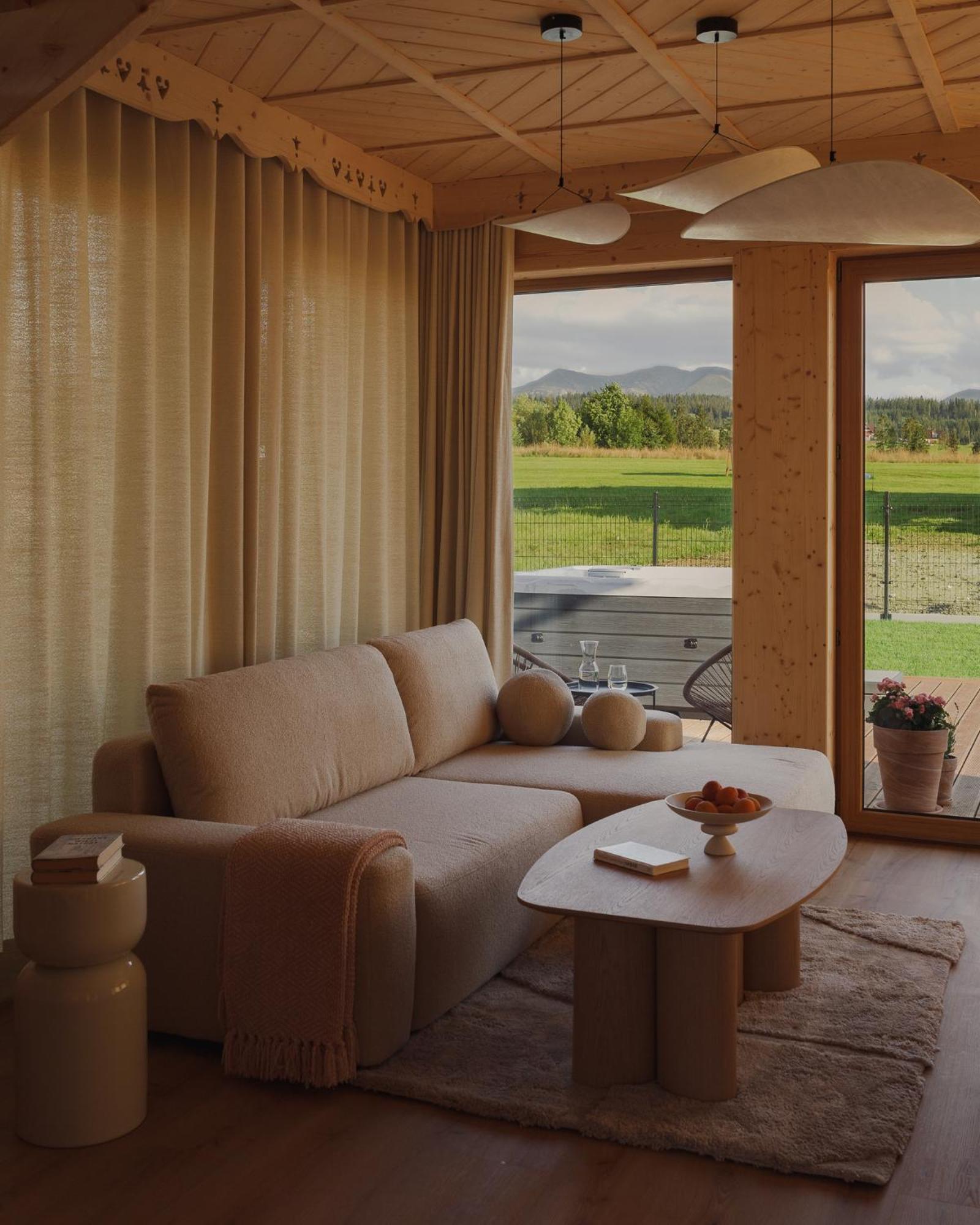 Lovelia Luxury