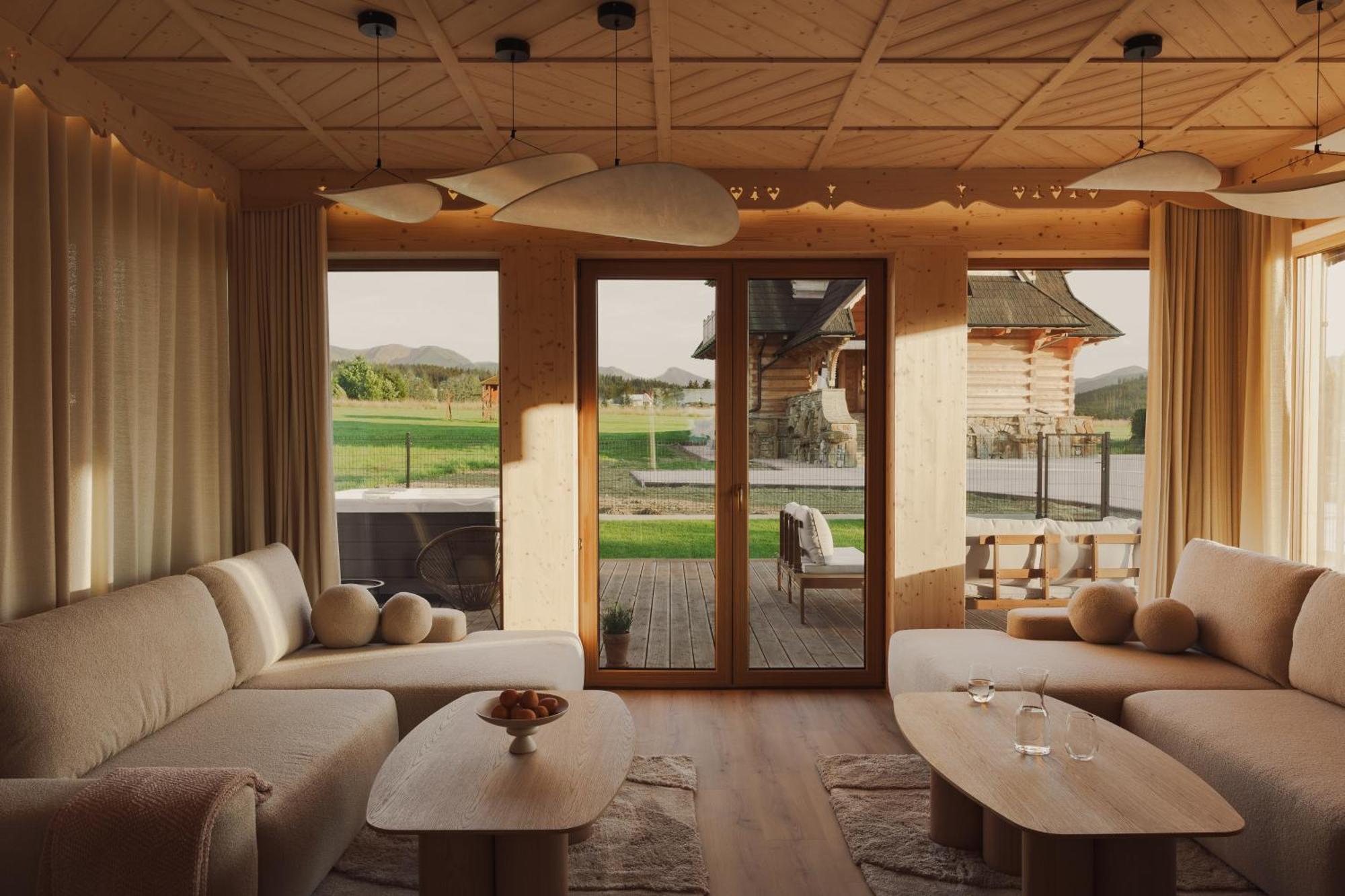 Lovelia Luxury Vila